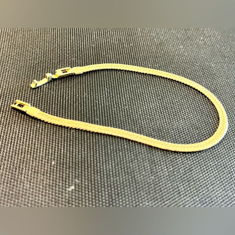 Gold bracelet